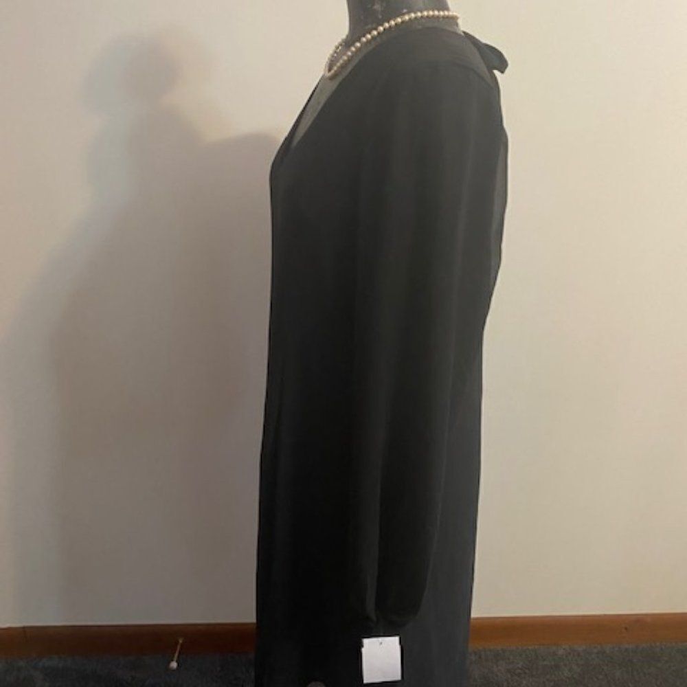 INC International Concepts Black V-Neck front back, sheer sleeves, size M - Picture 2 of 5
